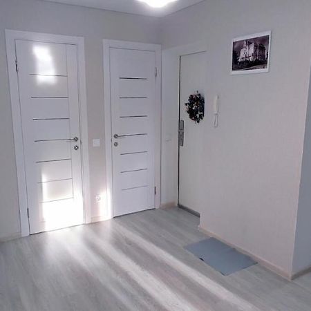 Large Apartment Near The Airport And City Center Chisinau Luaran gambar