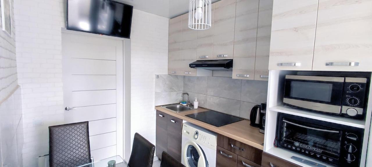 Large Apartment Near The Airport And City Center Chisinau Luaran gambar