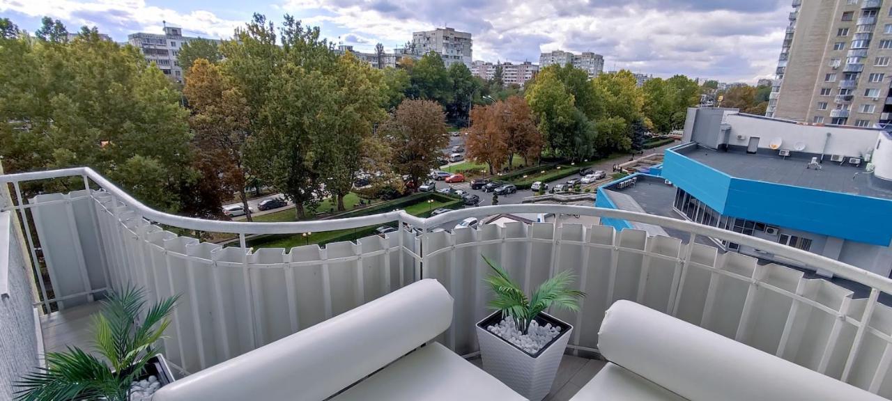 Large Apartment Near The Airport And City Center Chisinau Luaran gambar