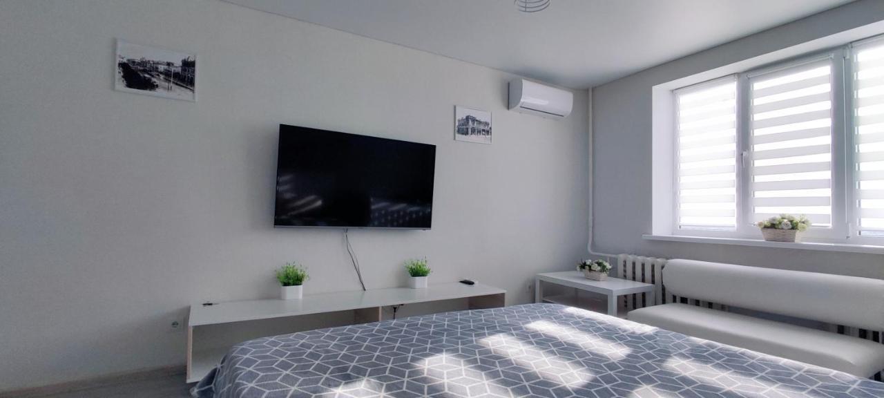 Large Apartment Near The Airport And City Center Chisinau Luaran gambar